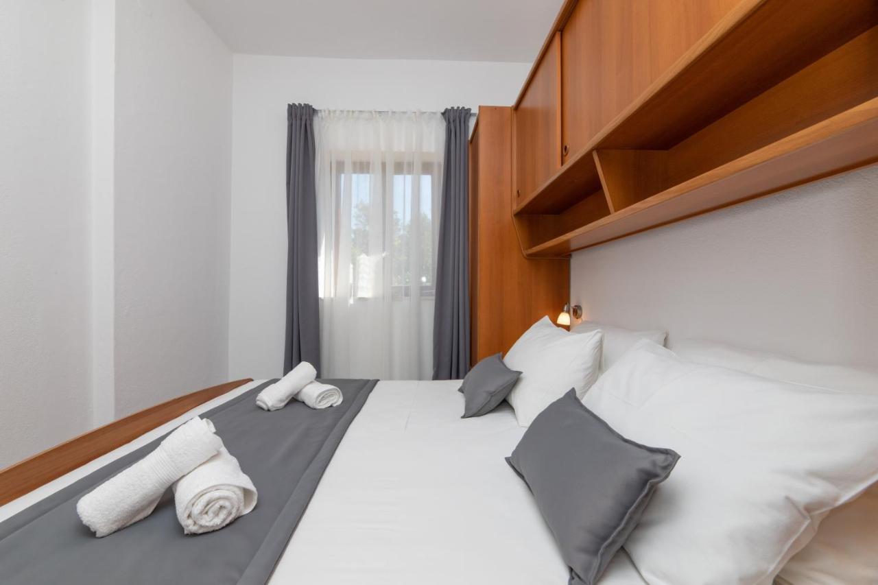 Apartments4You Supetar-The Best And Most Popular Apartments For Discovering The Island - Free Parking - 200 Meters From The Beach Exterior photo